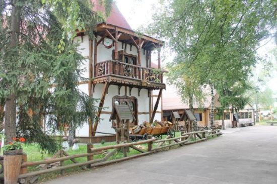 Отель Комплекс відпочинку Колиба Коростень Экстерьер фото