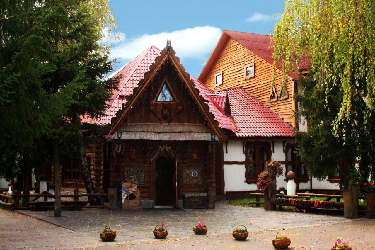 Отель Комплекс відпочинку Колиба Коростень Экстерьер фото